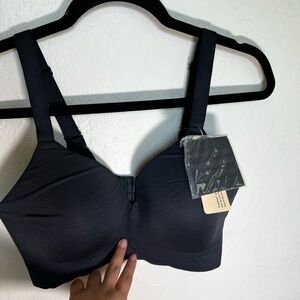 Black Smooth Stretch Bra with Adjustable Straps